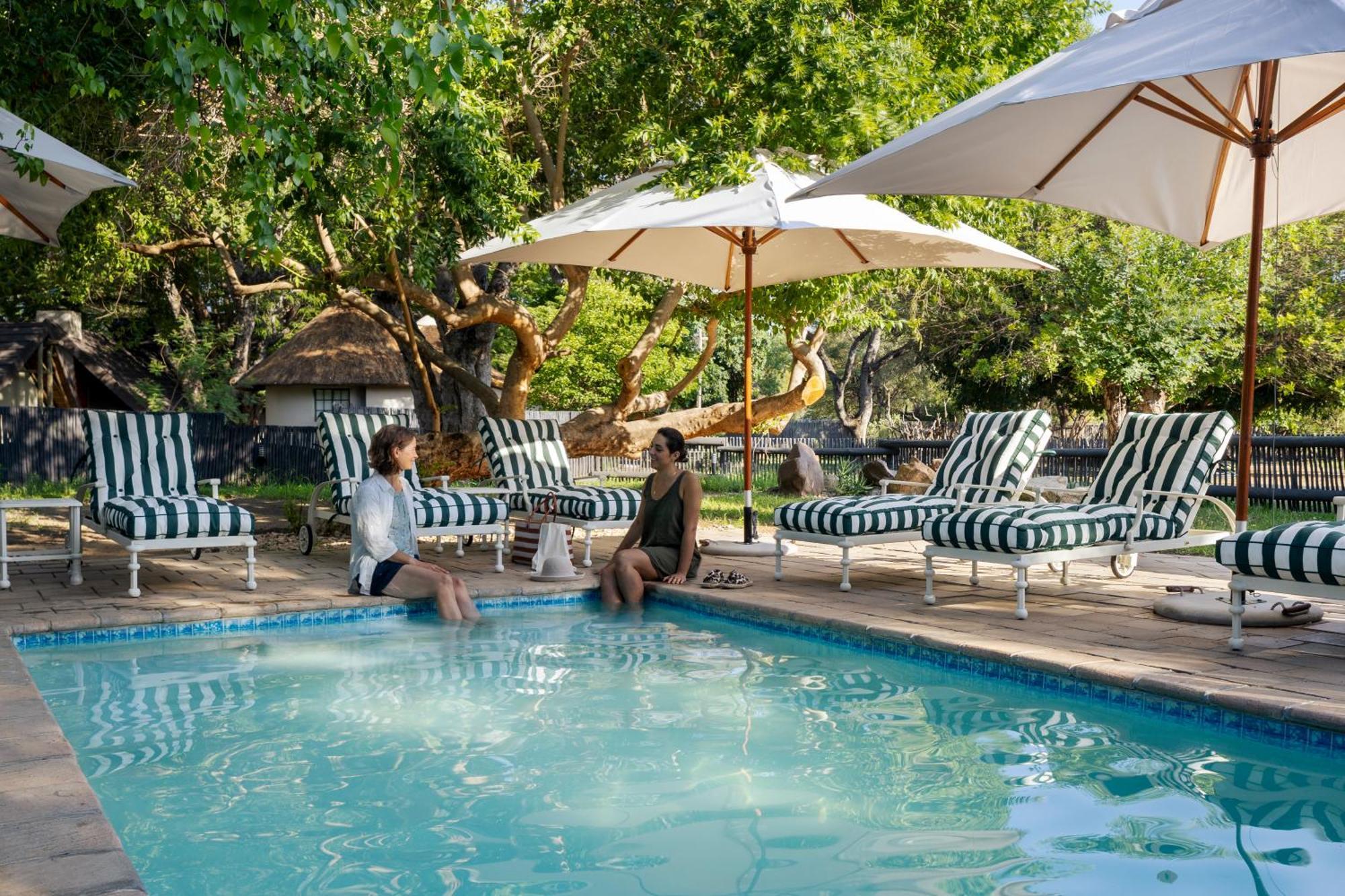 Simbavati River Lodge ティムババティ野生保護区 エクステリア 写真