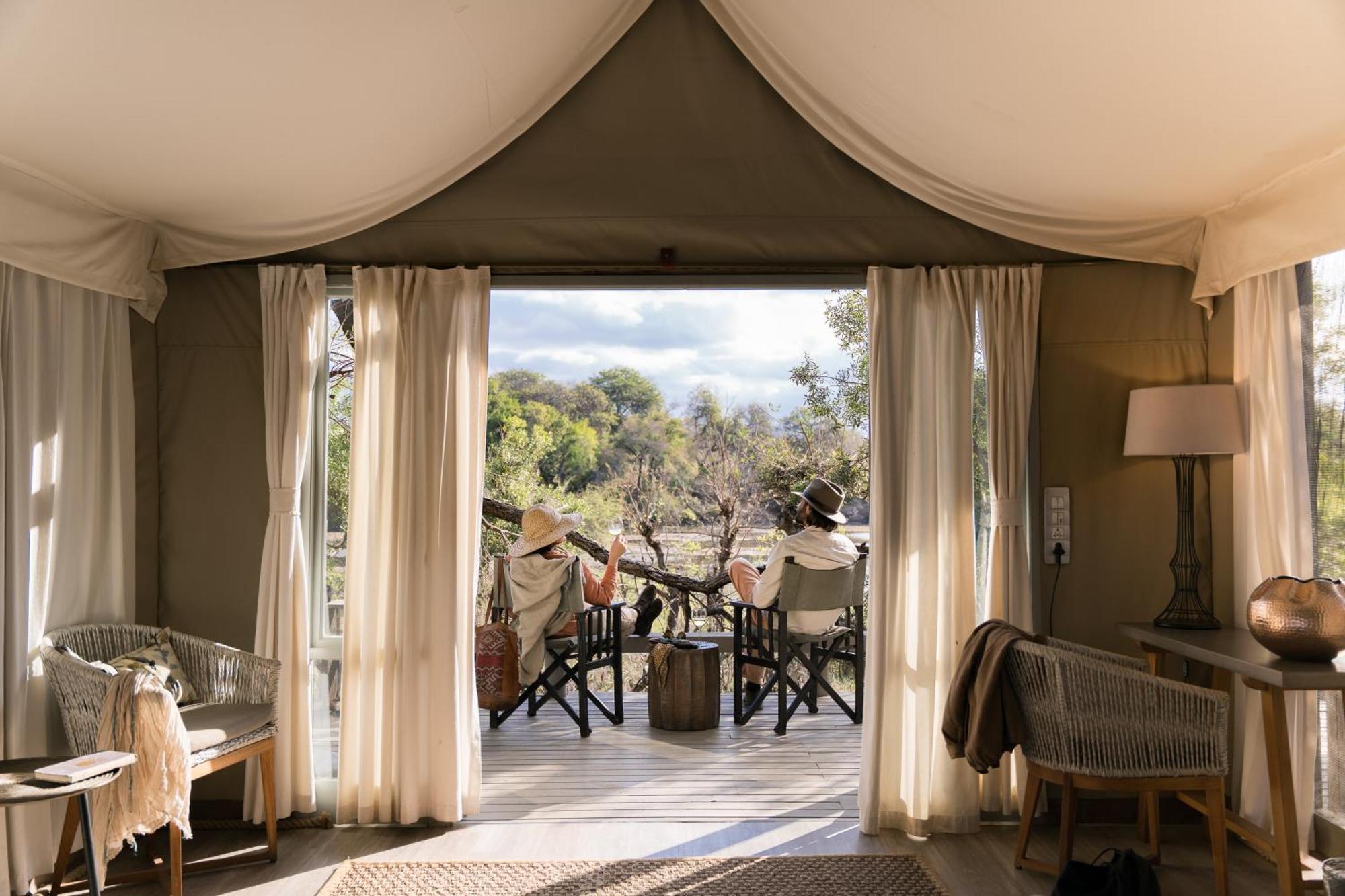 Simbavati River Lodge ティムババティ野生保護区 エクステリア 写真