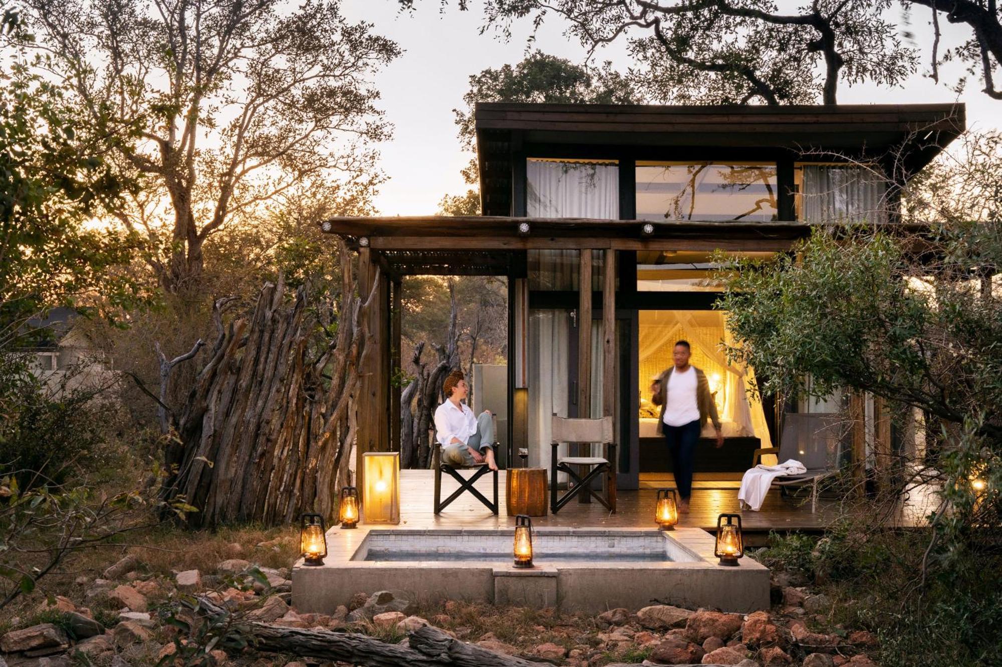 Simbavati River Lodge ティムババティ野生保護区 エクステリア 写真